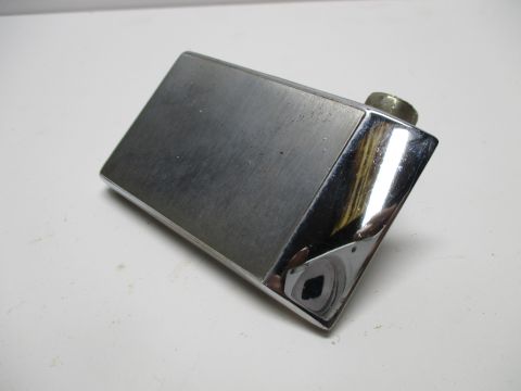 Right interior door handle